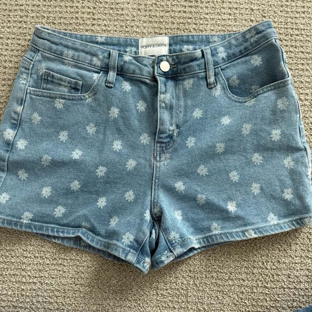 Poppy & Grace Daisy Print Denim Shorts Size 30